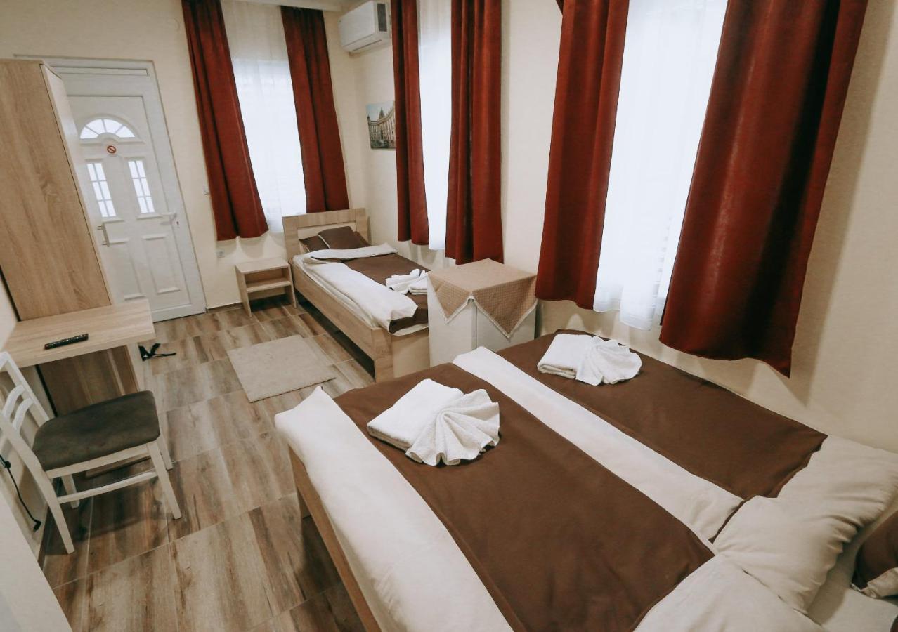 Vila Evropa Apartment ซอมโบร์ ภายนอก รูปภาพ