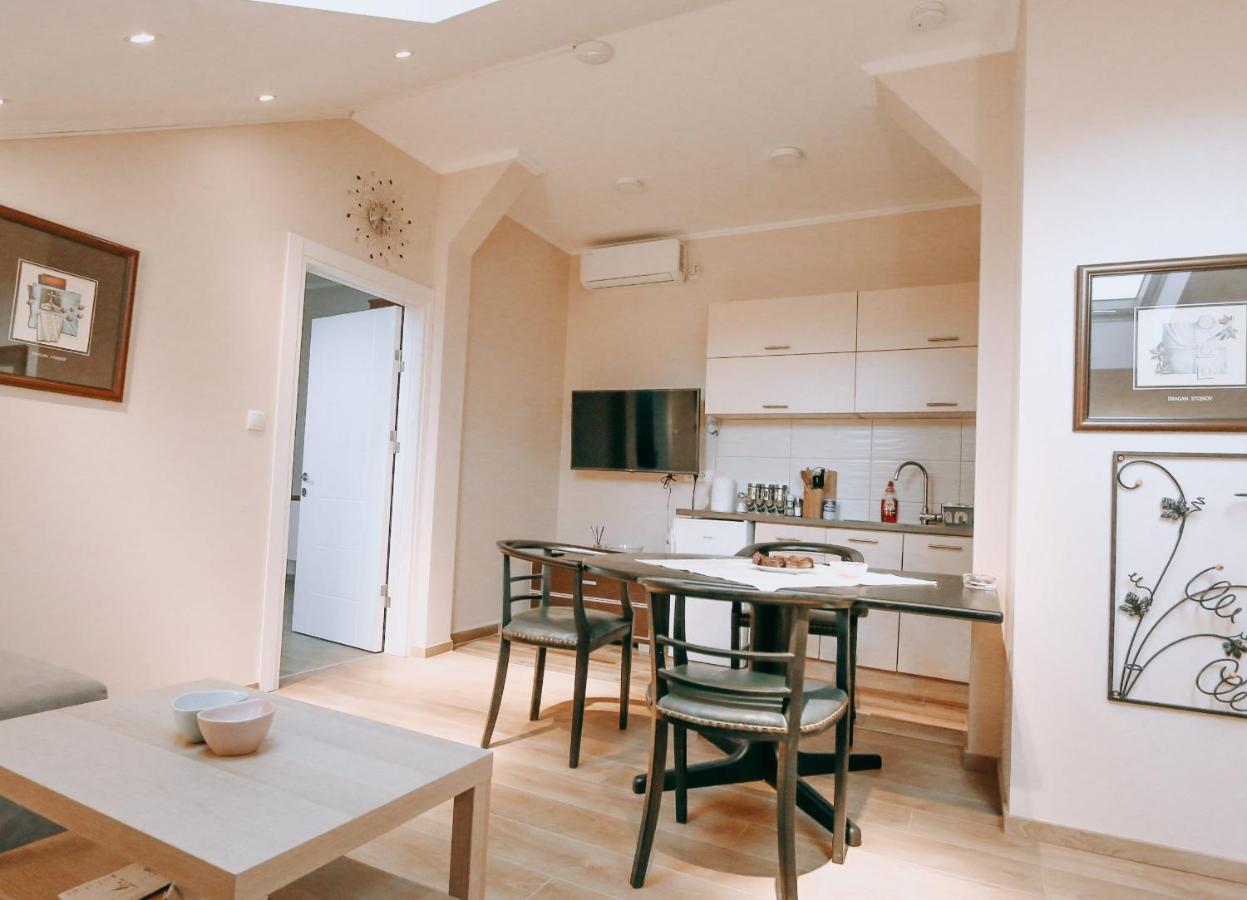 Vila Evropa Apartment ซอมโบร์ ภายนอก รูปภาพ
