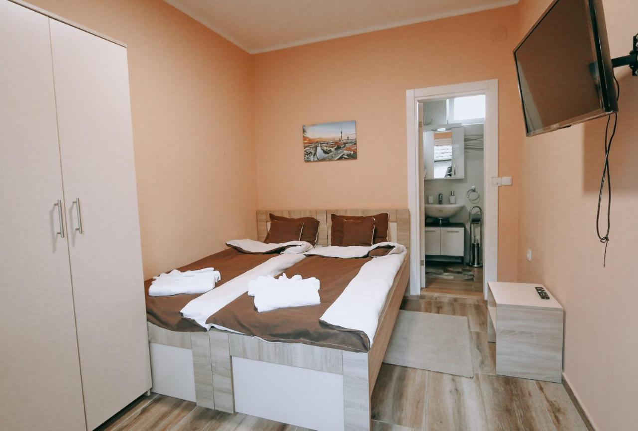 Vila Evropa Apartment ซอมโบร์ ภายนอก รูปภาพ