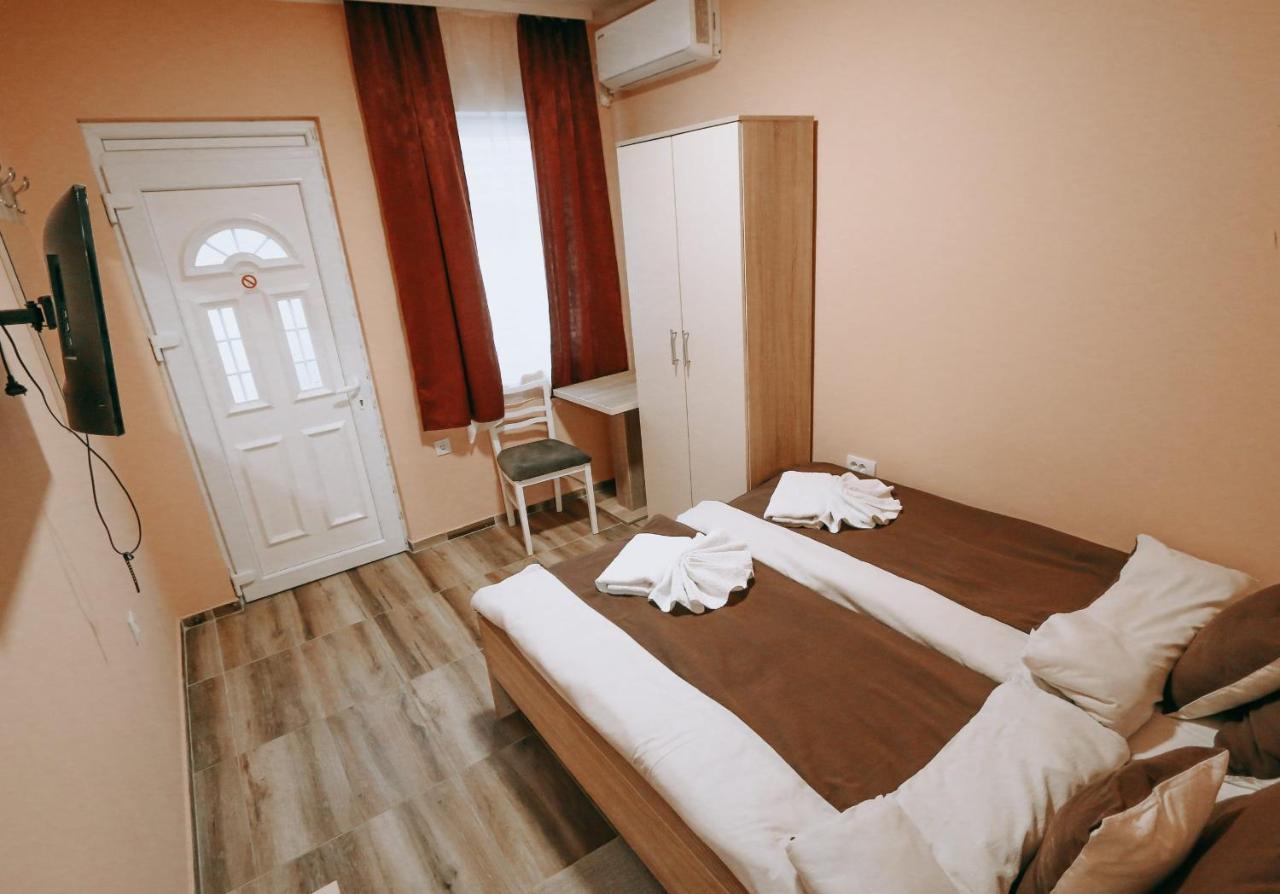 Vila Evropa Apartment ซอมโบร์ ภายนอก รูปภาพ