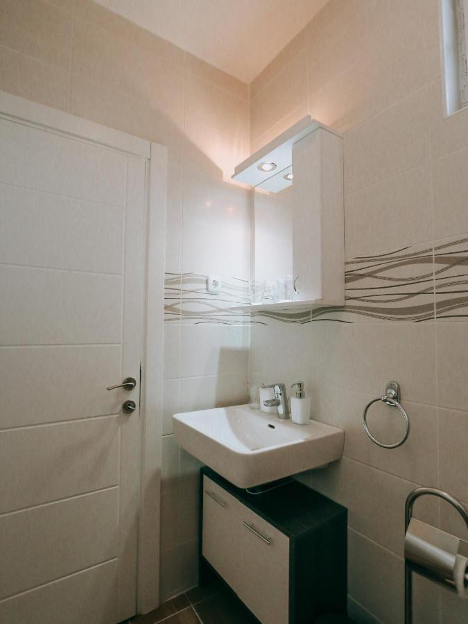 Vila Evropa Apartment ซอมโบร์ ภายนอก รูปภาพ